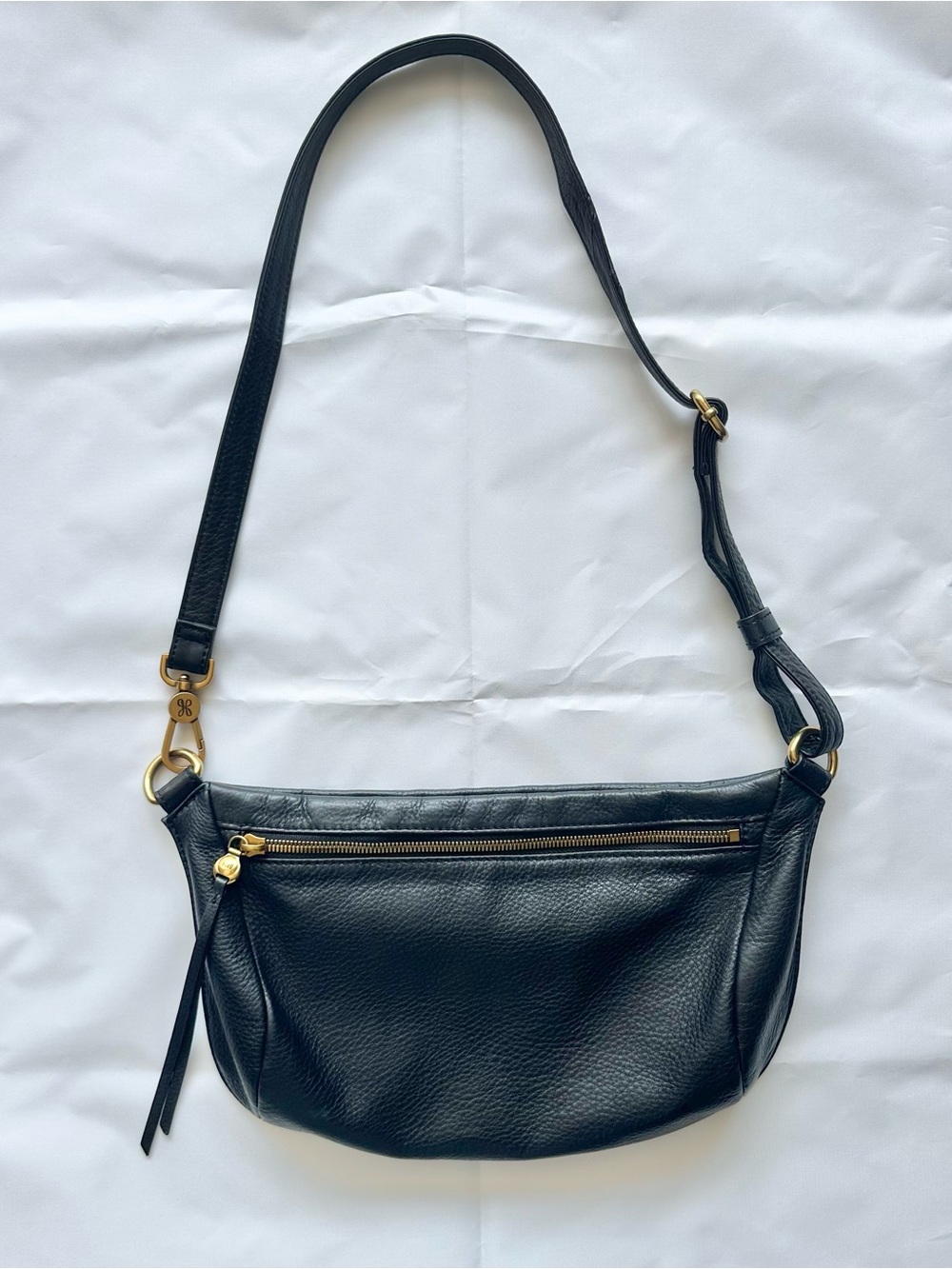 HOBO Black Leather Shoulder Bag with Gold Hardware - Picture 6 of 11